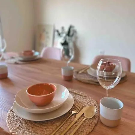 Linear Flat - Center - Private Parking Apartment *