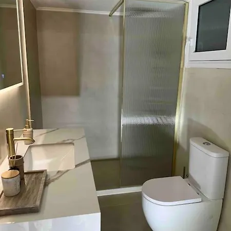 Linear Flat - Center - Private Parking Apartment *